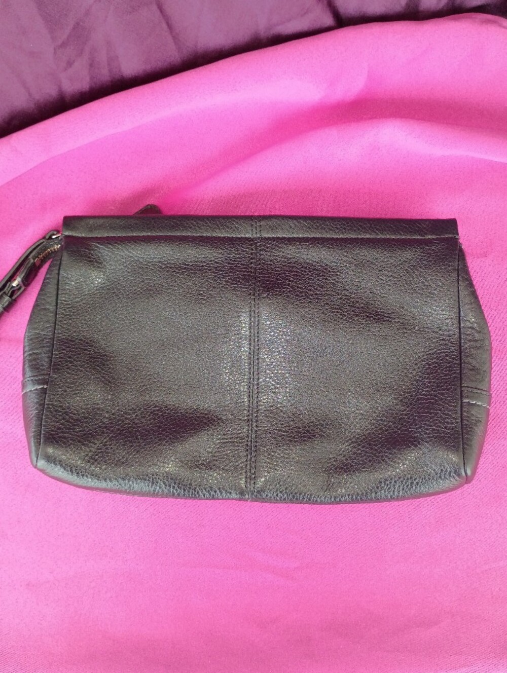 Coach Black Pebbled Leather Clutch with Turnlock Accent 🖤🖤 - Picture 2 of 14
